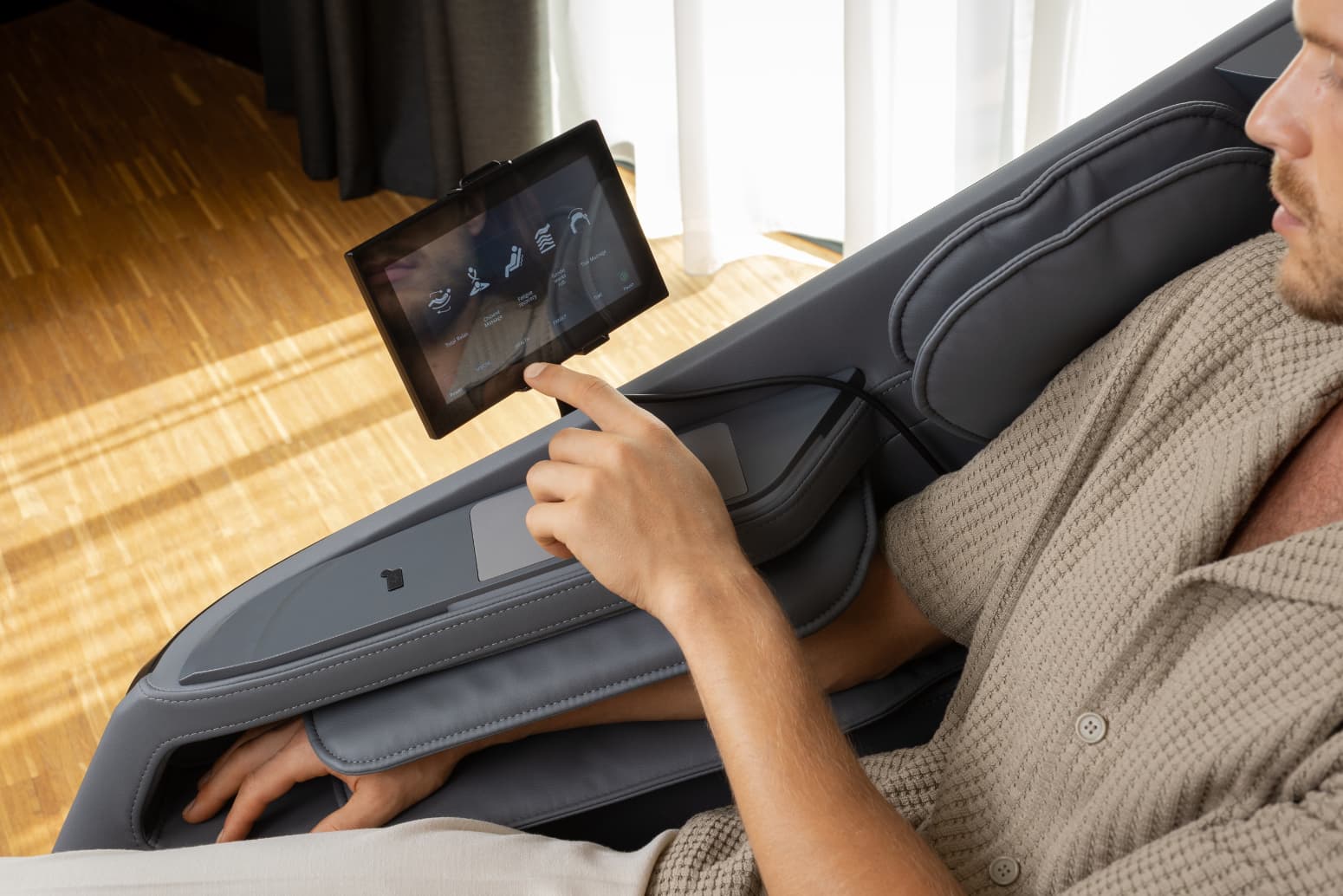 Full Control via Tablet