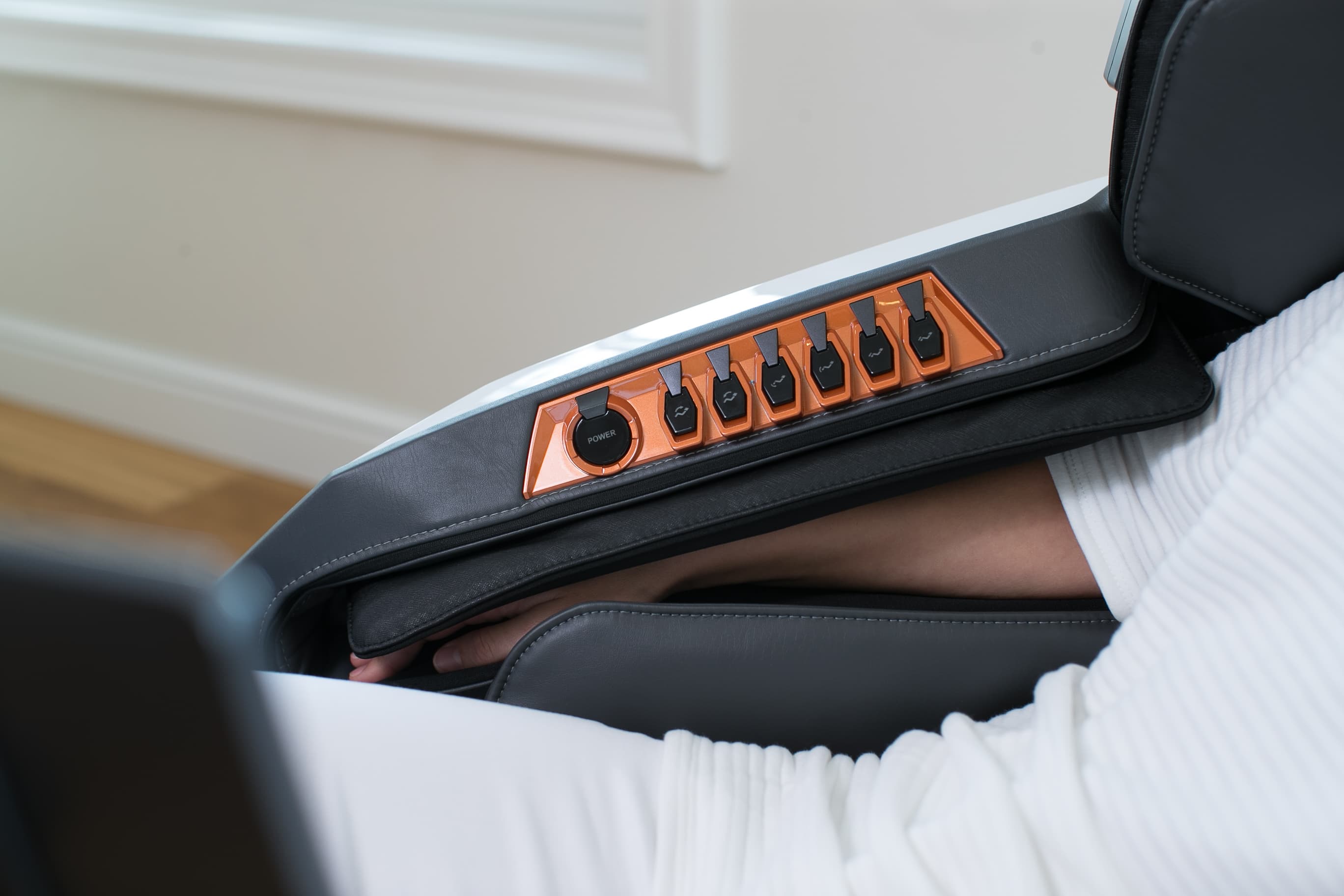 Full control with a single touch