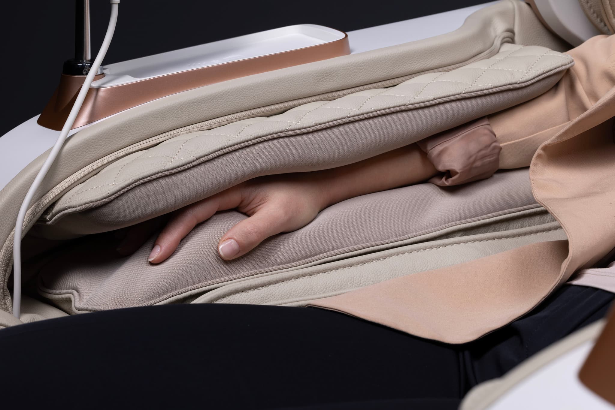 Shiatsu massage for arms and palms